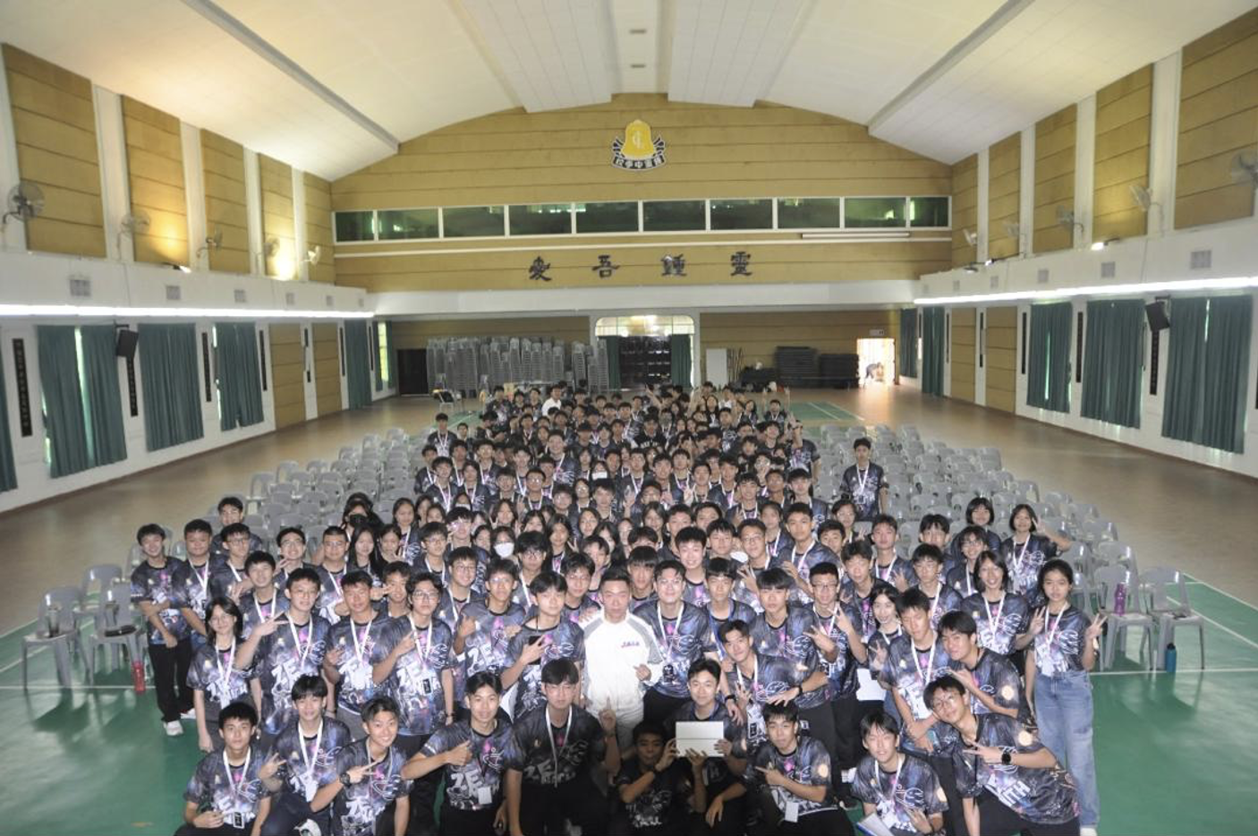 Charity Moment Gy3